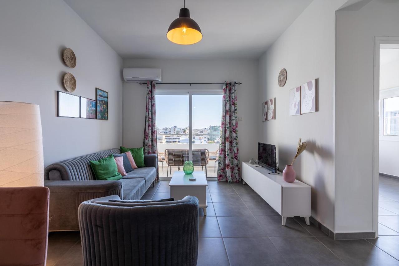 Apartment Emerald's 2-bedroom In Larnaca