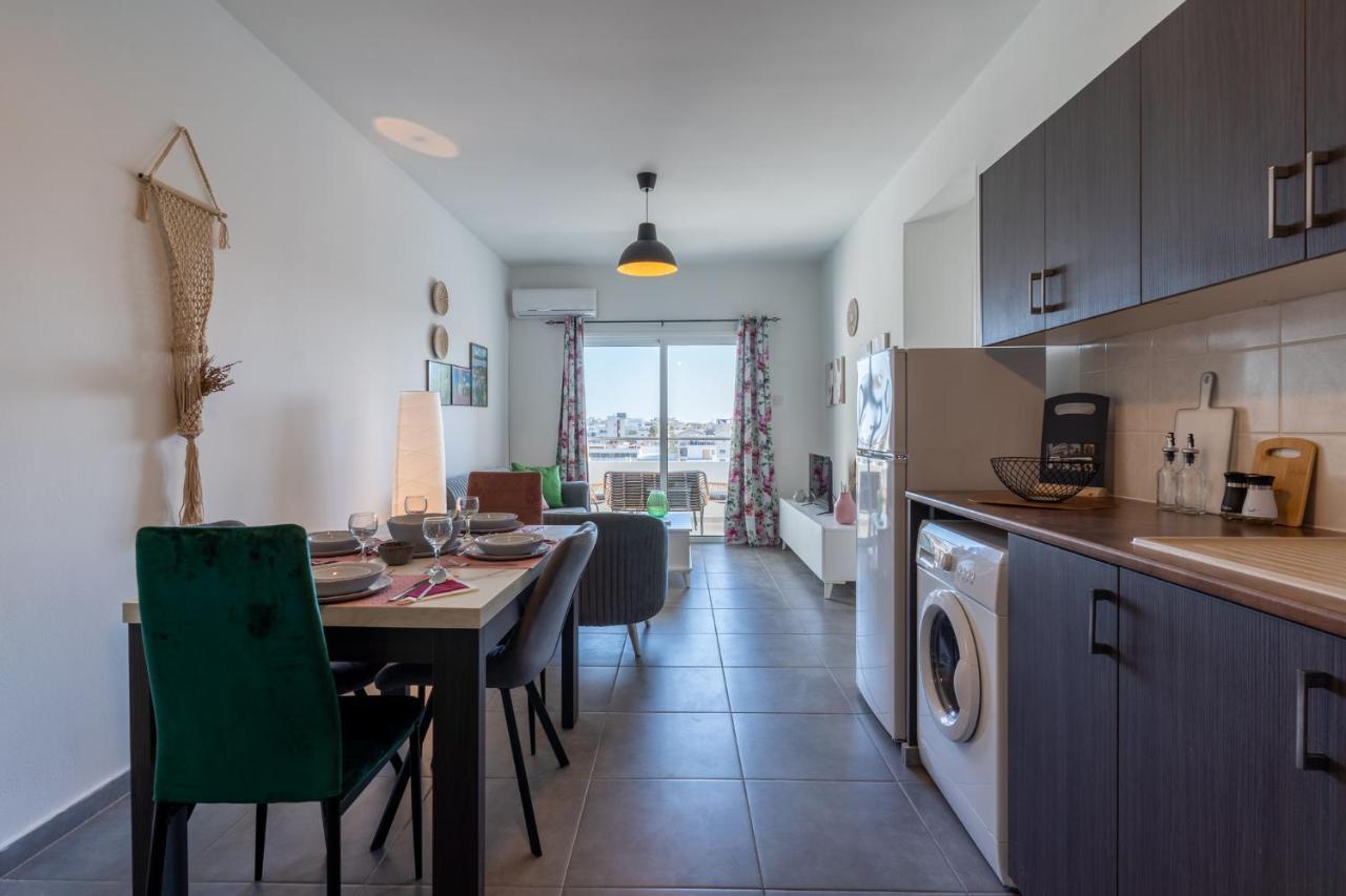 Emerald's 2-bedroom In