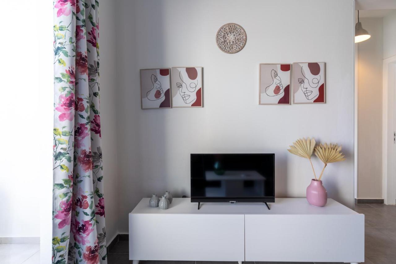 Emerald's 2-bedroom In * לרנקה