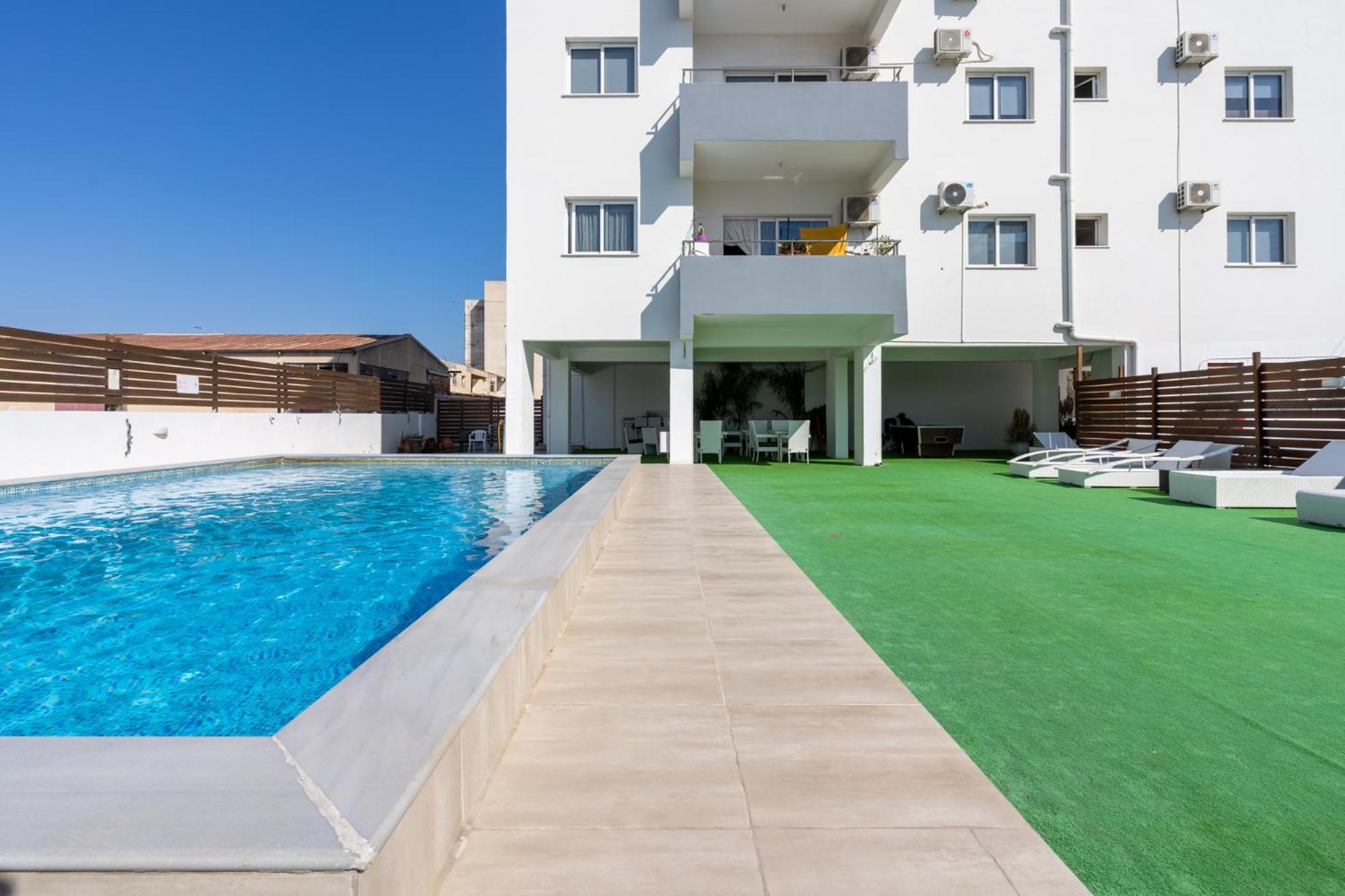 Emerald's 2-bedroom In Διαμέρισμα